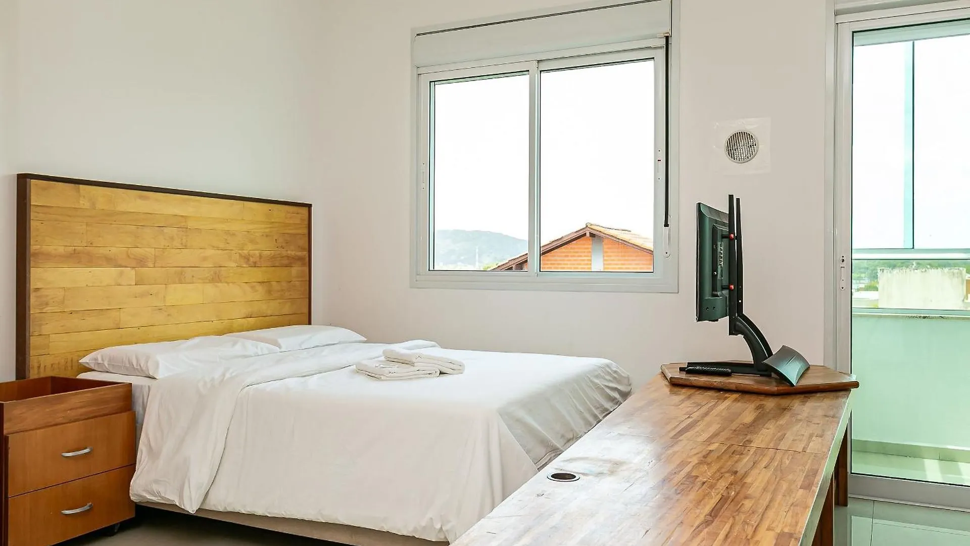 Studio Novo A 4 Min Da Lagoa Da Conceicao Ecm204 Florianópolis